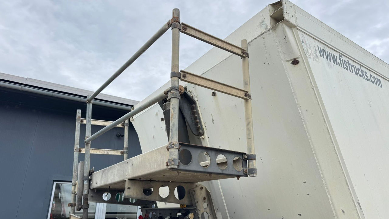 Schmitz Cargobull SKI 24 Tipper Trailer - Semi-trailer jungkit: gambar 2 Schmitz Cargobull SKI 24 Tipper Trailer - Semi-trailer jungkit: gambar 2