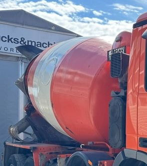 Stetter Mixer 9m3 - Truk pengaduk beton: gambar 1 Stetter Mixer 9m3 - Truk pengaduk beton: gambar 1