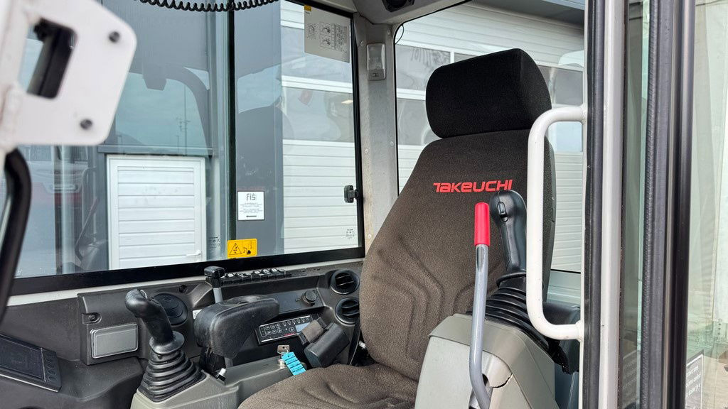 Ekskavator mini Takeuchi TB230 - Powertilt - 3X Buckets - 2021 Year - TOP: gambar 8