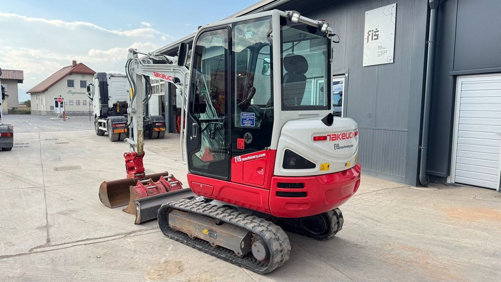 Takeuchi TB230 - Powertilt - 3X Buckets - 2021 Year - TOP - Ekskavator mini: gambar 4 Takeuchi TB230 - Powertilt - 3X Buckets - 2021 Year - TOP - Ekskavator mini: gambar 4