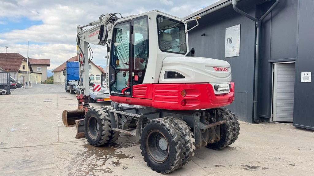 Takeuchi TB295W - 2014 Year - Powertilt - 3X Buckets - Ekskavator roda: gambar 3 Takeuchi TB295W - 2014 Year - Powertilt - 3X Buckets - Ekskavator roda: gambar 3
