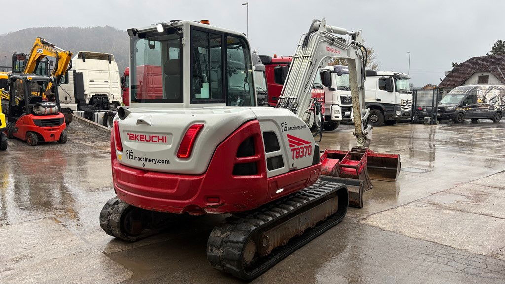 Leasing  Takeuchi TB370 - Powertilt - 3X Buckets - 2021 Year - 3025 Working Hours Takeuchi TB370 - Powertilt - 3X Buckets - 2021 Year - 3025 Working Hours: gambar 7