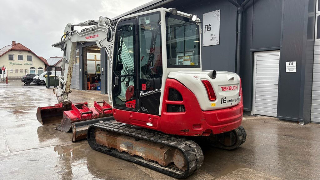 Leasing  Takeuchi TB370 - Powertilt - 3X Buckets - 2021 Year - 3025 Working Hours Takeuchi TB370 - Powertilt - 3X Buckets - 2021 Year - 3025 Working Hours: gambar 10