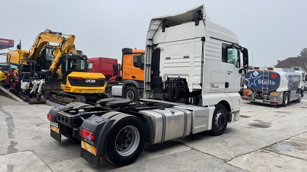MAN TGX 18.440 4X2 tractor unit - retarder - Tractor head: gambar 4 MAN TGX 18.440 4X2 tractor unit - retarder - Tractor head: gambar 4