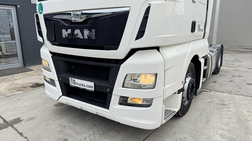 MAN TGX 18.440 4X2 tractor unit - retarder - Tractor head: gambar 2 MAN TGX 18.440 4X2 tractor unit - retarder - Tractor head: gambar 2