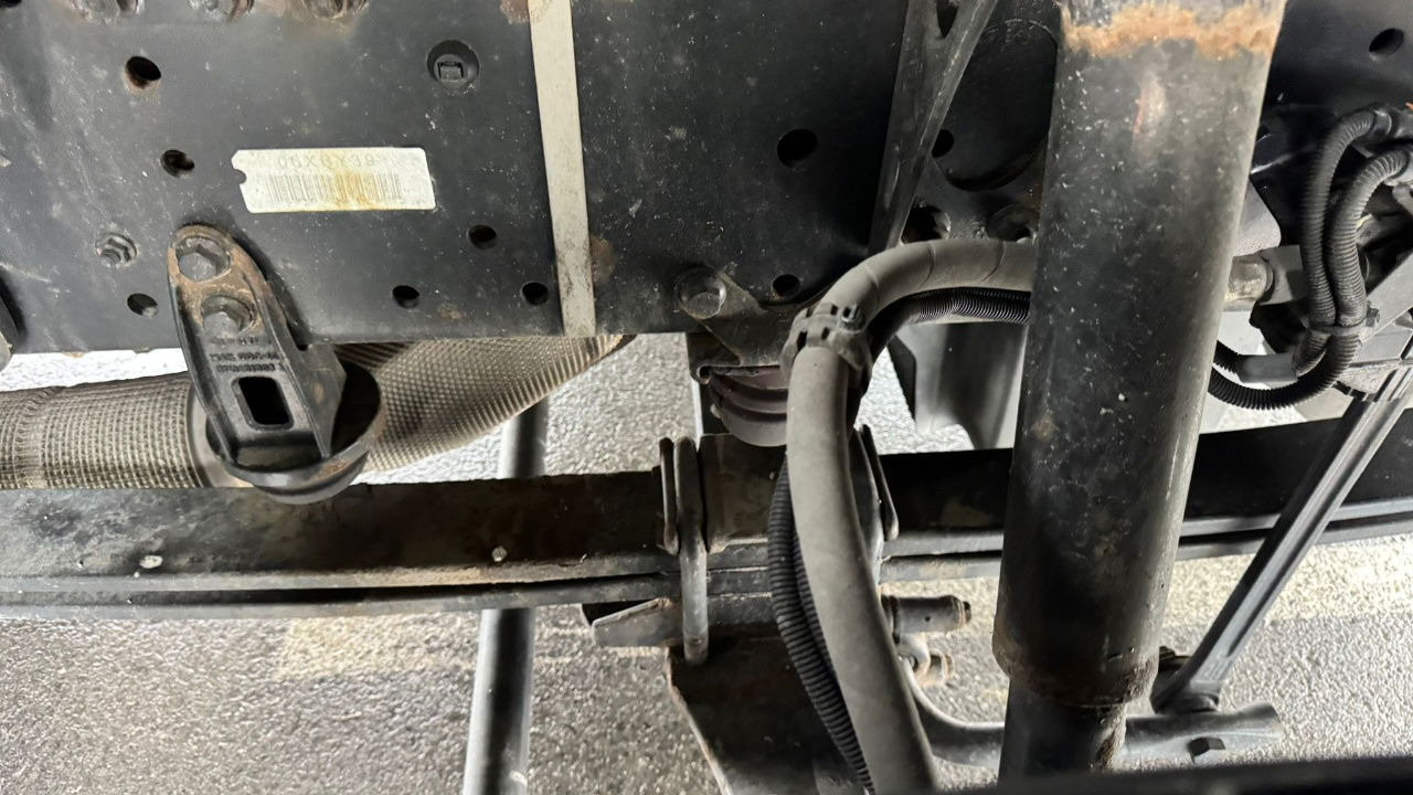 Leasing  MAN TGX 18.560 4X2 tractor unit - retarder MAN TGX 18.560 4X2 tractor unit - retarder: gambar 13