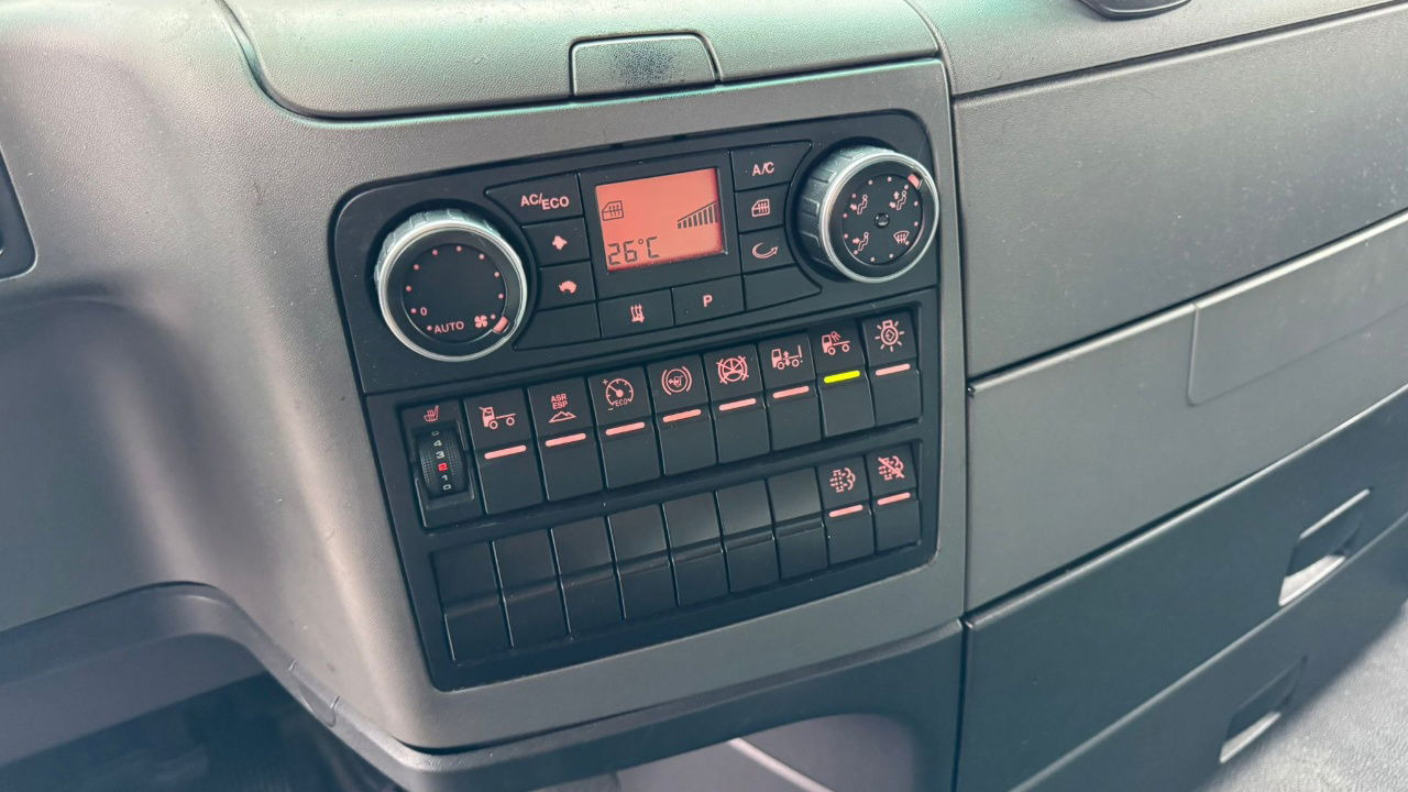 Leasing  MAN TGX 18.560 4X2 tractor unit - retarder MAN TGX 18.560 4X2 tractor unit - retarder: gambar 23