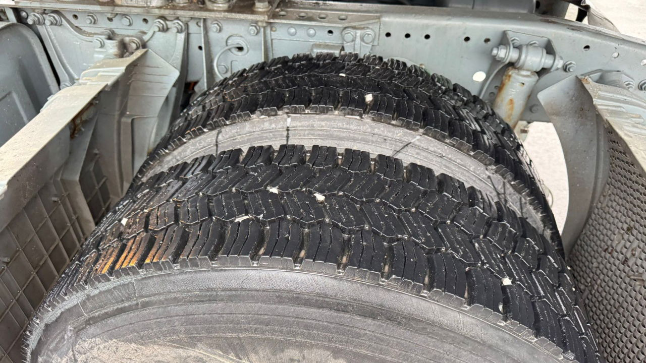 Mercedes-Benz Actros 1840 Axor 1840 LS 4x2 tipper hydraulics - Tractor head: gambar 5 Mercedes-Benz Actros 1840 Axor 1840 LS 4x2 tipper hydraulics - Tractor head: gambar 5