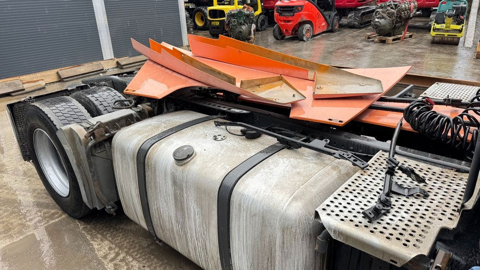 Mercedes-Benz Actros 1844 4x2 - tractor unit - retarder - Tractor head: gambar 4 Mercedes-Benz Actros 1844 4x2 - tractor unit - retarder - Tractor head: gambar 4