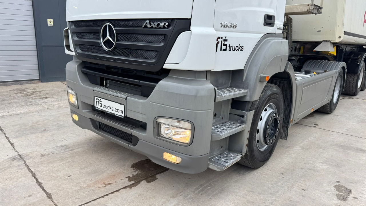 Mercedes-Benz Axor 1836 4x2 tipper hydraulics - Tractor head: gambar 2 Mercedes-Benz Axor 1836 4x2 tipper hydraulics - Tractor head: gambar 2