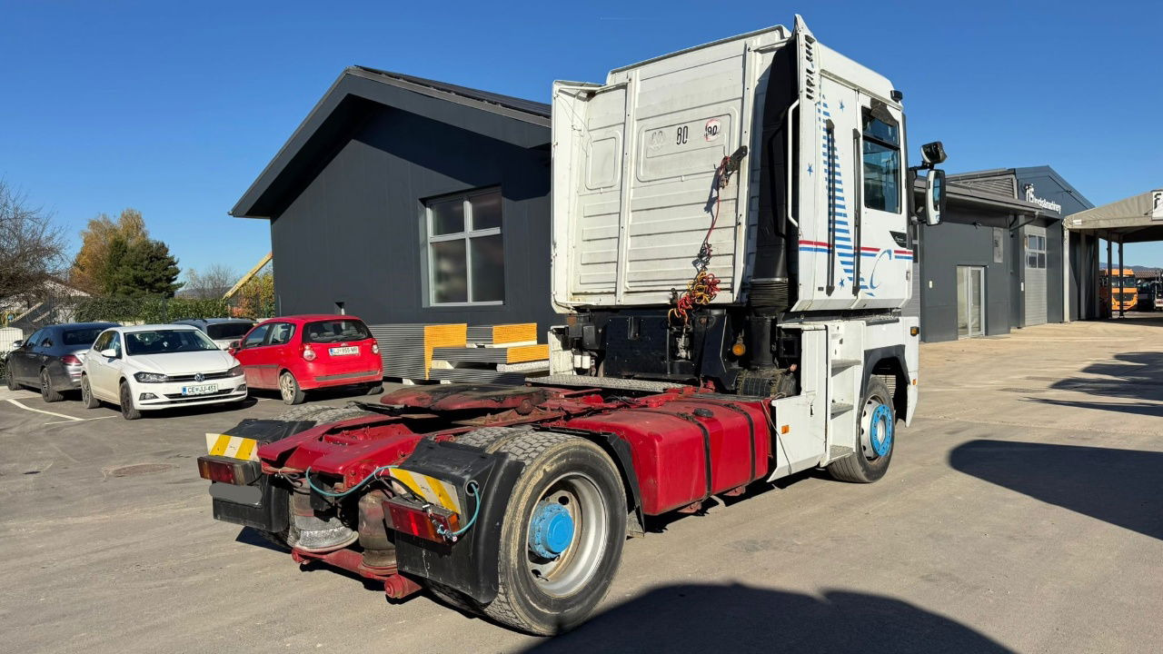 Renault Magnum 390 4X2 tractor unit - Tractor head: gambar 4 Renault Magnum 390 4X2 tractor unit - Tractor head: gambar 4
