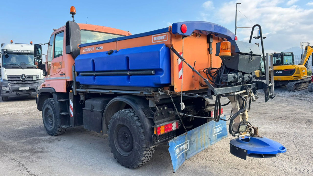 Mercedes-Benz Unimog U300 4x4 - Schmidt salt spreader 3m3 - Truk: gambar 4 Mercedes-Benz Unimog U300 4x4 - Schmidt salt spreader 3m3 - Truk: gambar 4