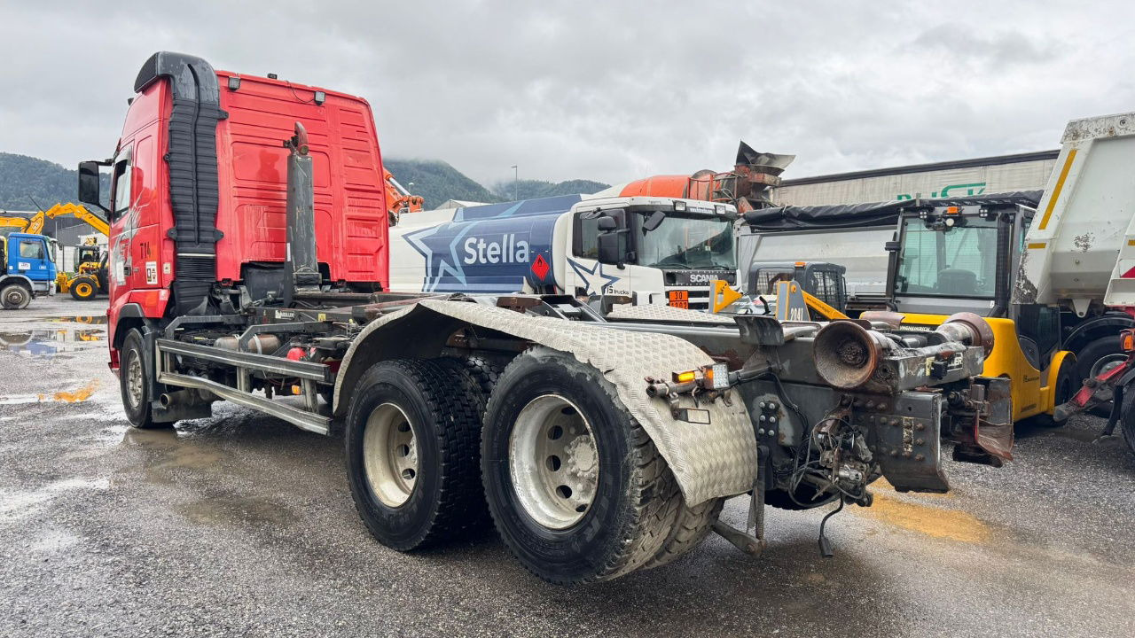 Volvo FH 12 460 6x2 Meiller abroll tipper - motor brake - lifting axle - Pengangkut kontainer/ Container truck: gambar 4 Volvo FH 12 460 6x2 Meiller abroll tipper - motor brake - lifting axle - Pengangkut kontainer/ Container truck: gambar 4