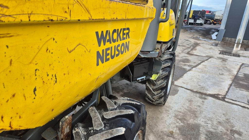 WACKER NEUSON 1001 - 2017 Year - 1540 Working Hours - Tempat sampah mini: gambar 4 WACKER NEUSON 1001 - 2017 Year - 1540 Working Hours - Tempat sampah mini: gambar 4