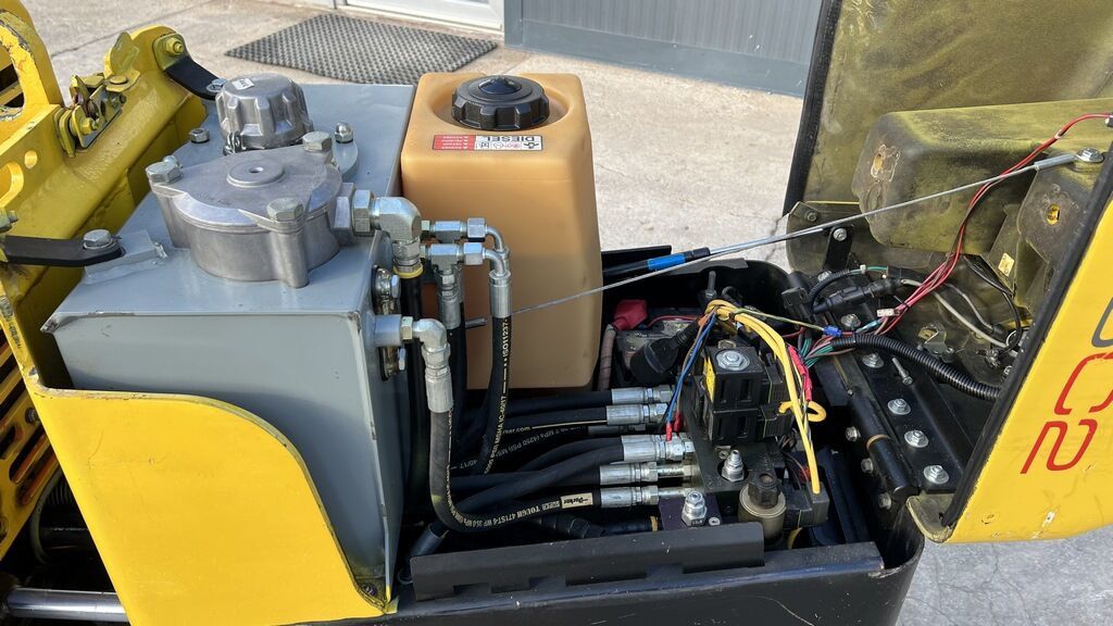 Roller mini WACKER NEUSON Neuson RT 82 SC-2 - Remote Control: gambar 9