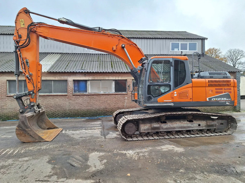 Doosan DX235NLC-5 - Ekskavator perayap: gambar 1 Doosan DX235NLC-5 - Ekskavator perayap: gambar 1