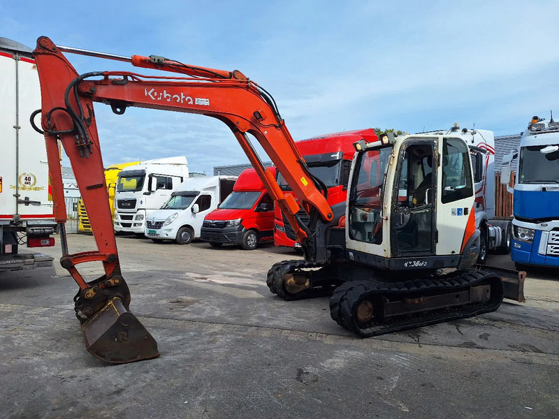 Kubota KX080 - Ekskavator mini: gambar 1 Kubota KX080 - Ekskavator mini: gambar 1