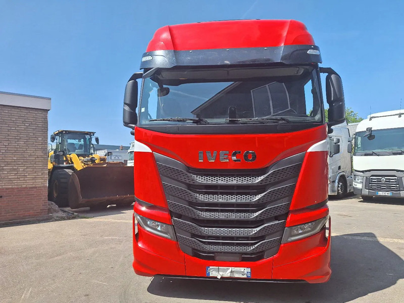 Iveco Stralis 510 Stralis 510 - Tractor head: gambar 2 Iveco Stralis 510 Stralis 510 - Tractor head: gambar 2