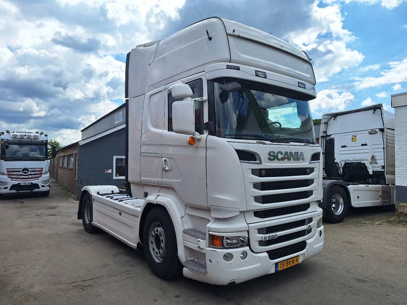 Scania R520 R520 V8 - Tractor head: gambar 2 Scania R520 R520 V8 - Tractor head: gambar 2
