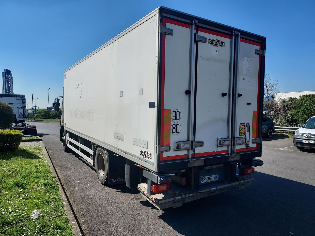 RENAULT FE 260 - Truk berpendingin: gambar 4 RENAULT FE 260 - Truk berpendingin: gambar 4
