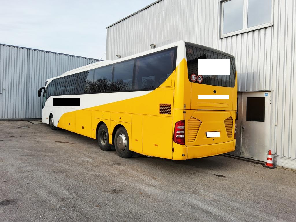 Mercedes Benz Tourismo 17 RHD - L 62 Sitze / ORIGINAL KM !! - Bus pariwisata: gambar 3 Mercedes Benz Tourismo 17 RHD - L 62 Sitze / ORIGINAL KM !! - Bus pariwisata: gambar 3