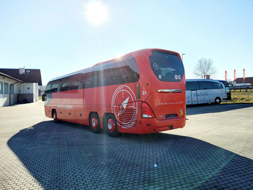 Neoplan Cityliner P15 Euro 6 / 53 Sitze - Bus pariwisata: gambar 3 Neoplan Cityliner P15 Euro 6 / 53 Sitze - Bus pariwisata: gambar 3