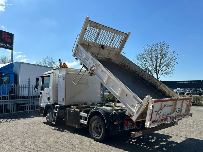 MAN TGL 8.220 2 sides tipper Kipper - Truk jungkit: gambar 4 MAN TGL 8.220 2 sides tipper Kipper - Truk jungkit: gambar 4