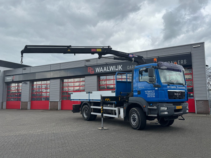 MAN TGM 18-290 4x4 Kraan met Open laadbak HMF Kraan 13 T - Truk derek: gambar 1 MAN TGM 18-290 4x4 Kraan met Open laadbak HMF Kraan 13 T - Truk derek: gambar 1