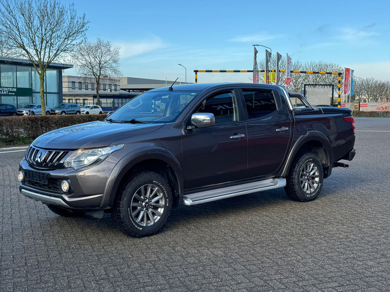 Mitsubishi L200 4*4 Cleartec Dubbel Cab airco - Truk pikap: gambar 3 Mitsubishi L200 4*4 Cleartec Dubbel Cab airco - Truk pikap: gambar 3