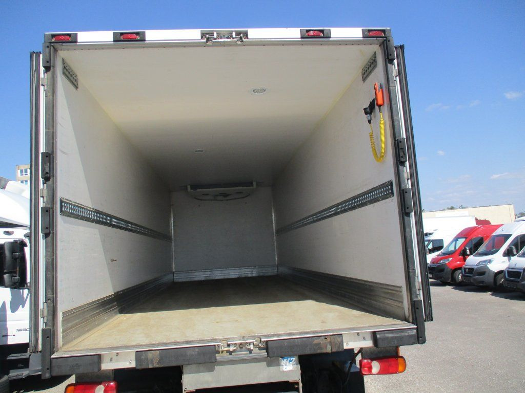 DAF LF 18.260 DAF LF 18.260 Xarios 600 - Truk berpendingin: gambar 5 DAF LF 18.260 DAF LF 18.260 Xarios 600 - Truk berpendingin: gambar 5