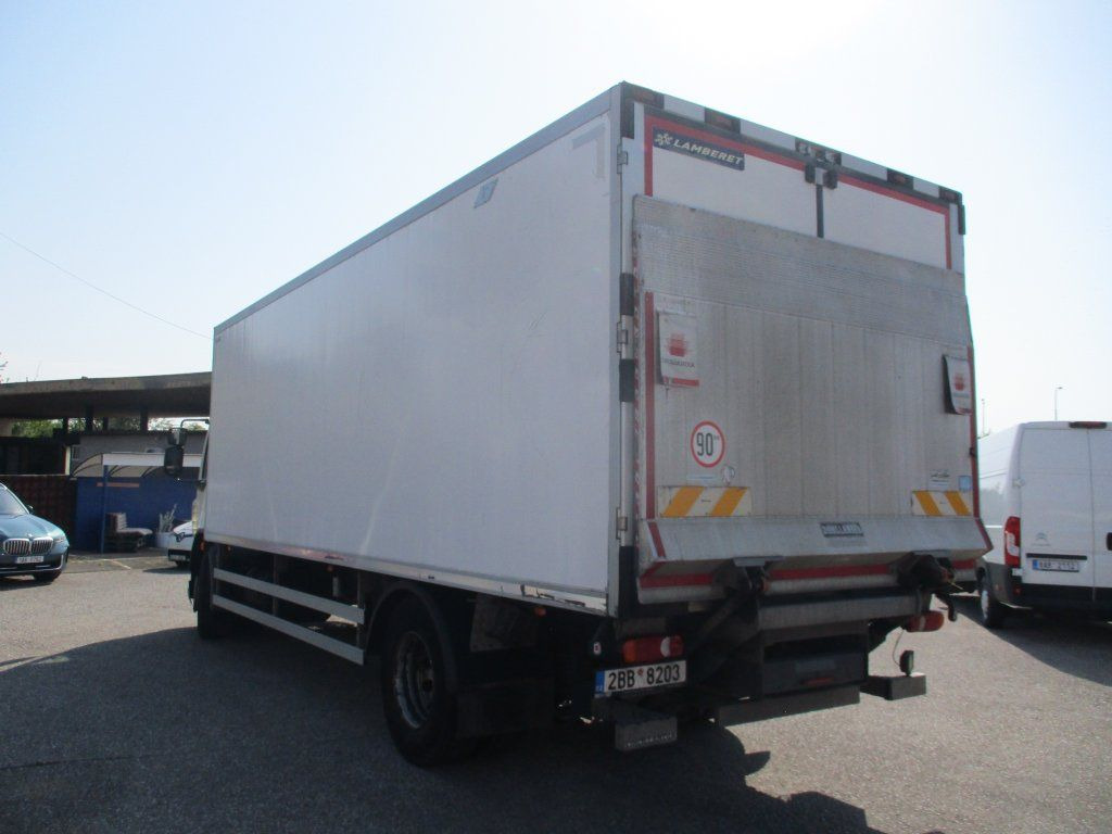 DAF LF 18.260 Xarios 600 DAF LF 18.260 Xarios 600 - Truk berpendingin: gambar 5 DAF LF 18.260 Xarios 600 DAF LF 18.260 Xarios 600 - Truk berpendingin: gambar 5