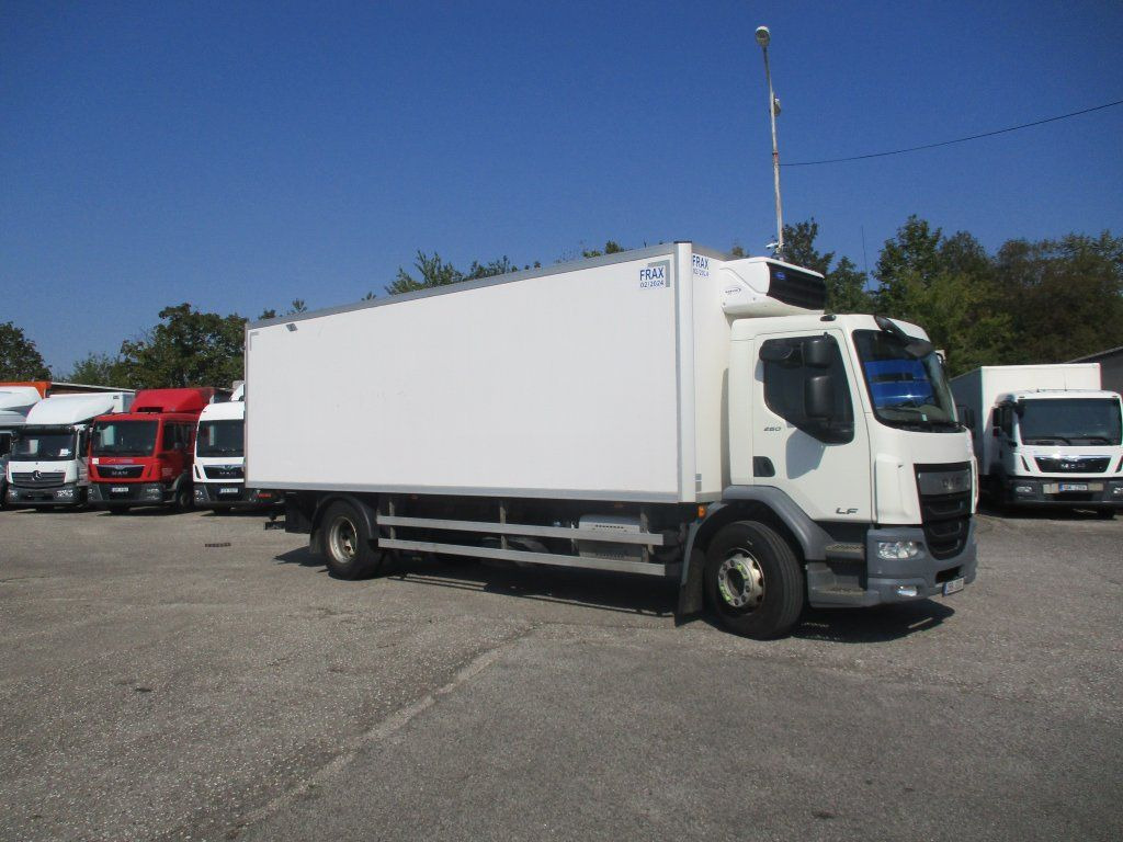 DAF LF 18.260 Xarios 600 DAF LF 18.260 Xarios 600 - Truk berpendingin: gambar 2 DAF LF 18.260 Xarios 600 DAF LF 18.260 Xarios 600 - Truk berpendingin: gambar 2