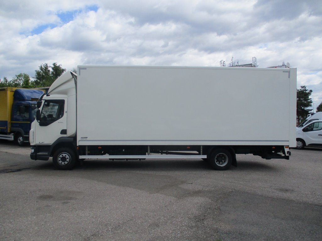 DAF LF 230 Dhollandia 2T - Truk box: gambar 4 DAF LF 230 Dhollandia 2T - Truk box: gambar 4