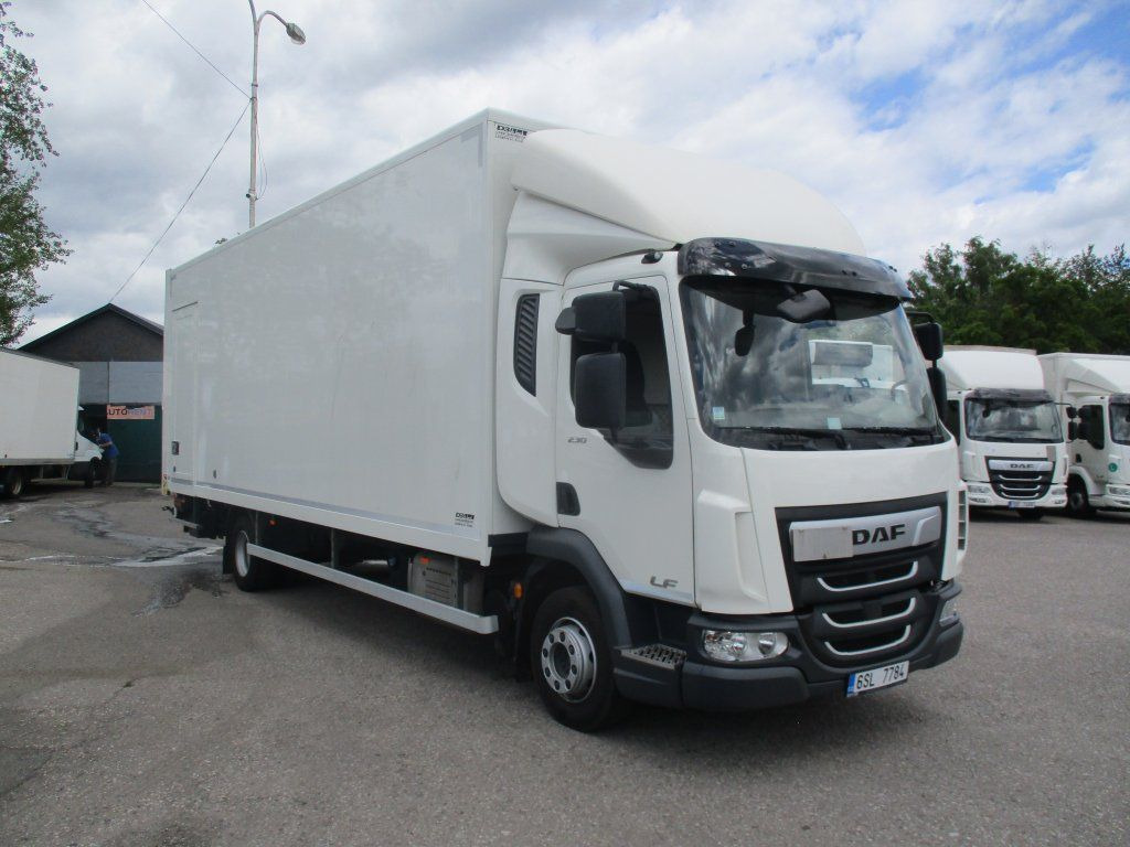 DAF LF 230 Dhollandia 2T - Truk box: gambar 1 DAF LF 230 Dhollandia 2T - Truk box: gambar 1