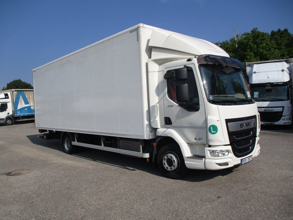 DAF LF 230 - Truk box: gambar 2 DAF LF 230 - Truk box: gambar 2