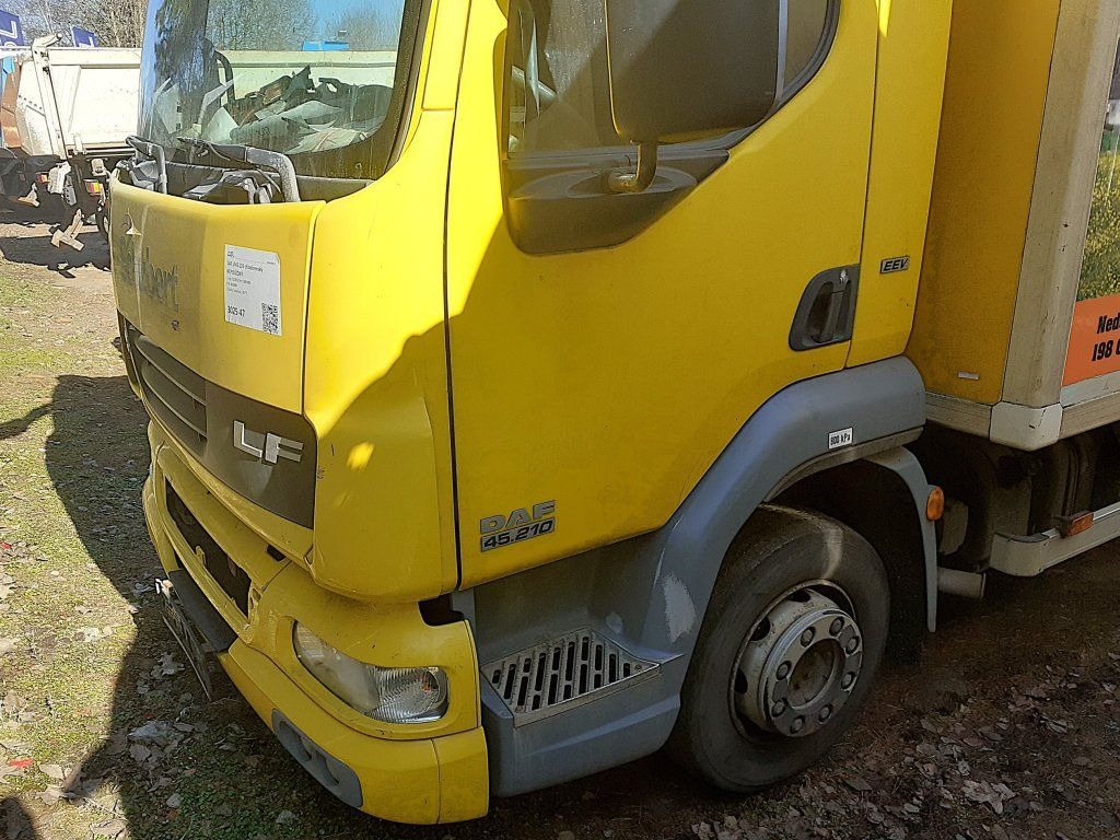 DAF LF45.210 mit Carrier Motorschaden engineproblem - Truk berpendingin: gambar 3 DAF LF45.210 mit Carrier Motorschaden engineproblem - Truk berpendingin: gambar 3