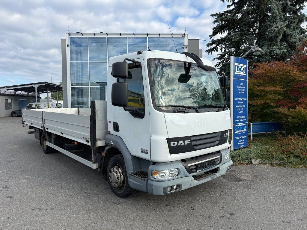 DAF LF45.220 EURO 5 - Truk flatbed: gambar 2 DAF LF45.220 EURO 5 - Truk flatbed: gambar 2