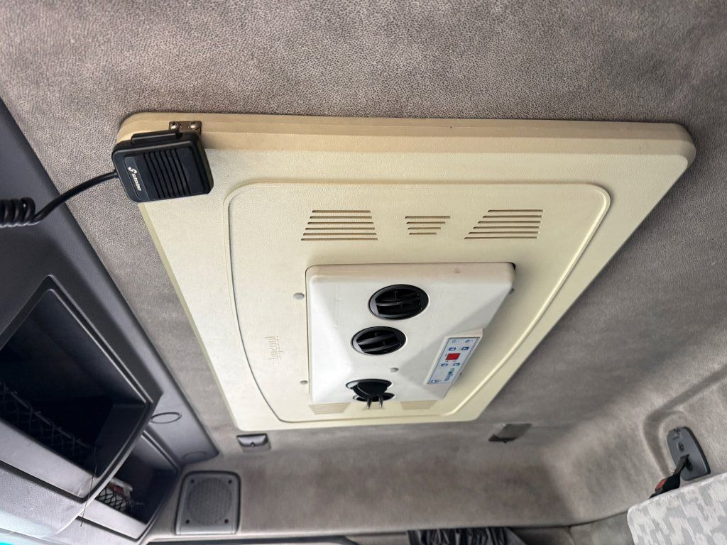 Truk dengan terpal samping DAF LF55.250 EURO 4: gambar 16