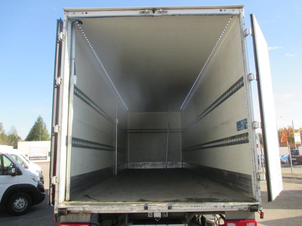 DAF XF 480, 6x2, - Truk box: gambar 3 DAF XF 480, 6x2, - Truk box: gambar 3