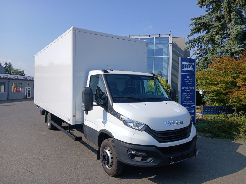 Iveco 72-210 (70C210) - Van box: gambar 3 Iveco 72-210 (70C210) - Van box: gambar 3