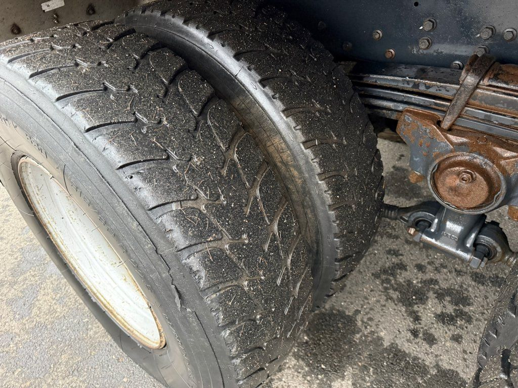 Truk jungkit Iveco AD340T45 Trakker 8x4 Euro 6: gambar 11