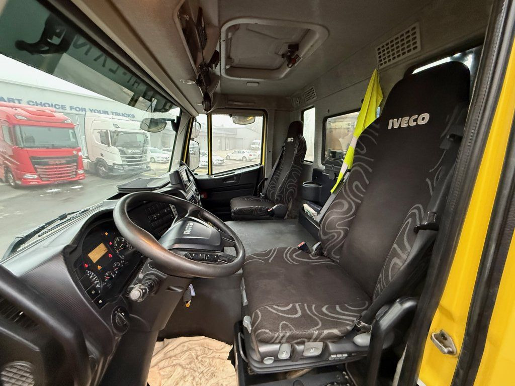 Truk jungkit Iveco AD340T45 Trakker 8x4 Euro 6: gambar 13