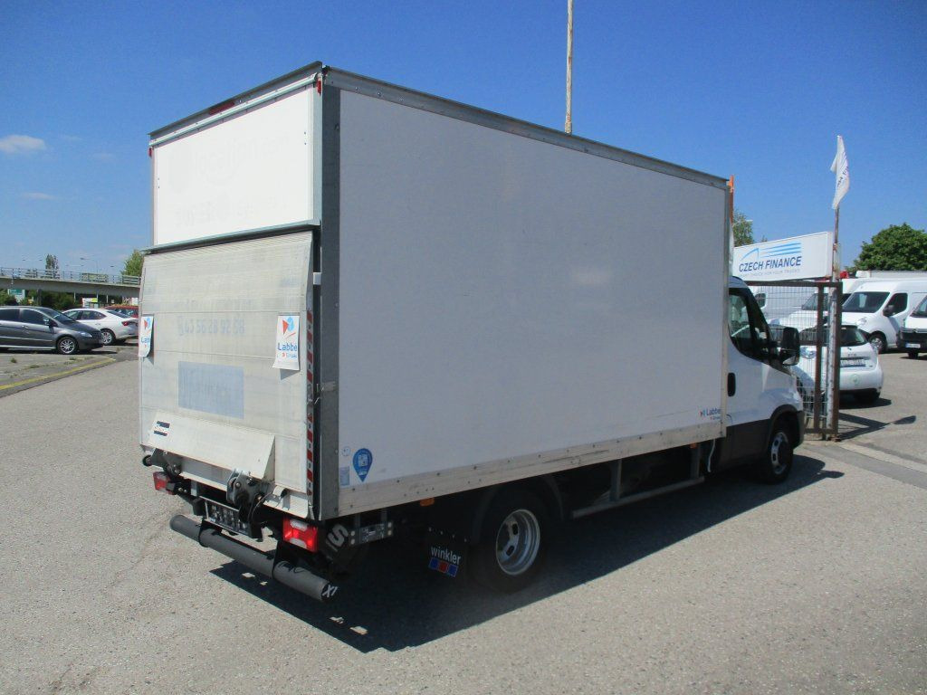 Iveco Daily 35C16 3.0 - Van box: gambar 5 Iveco Daily 35C16 3.0 - Van box: gambar 5