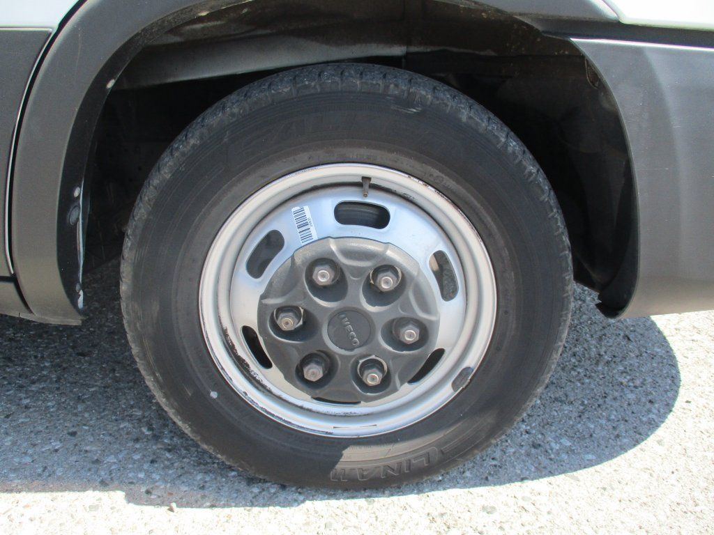 Van box Iveco Daily 35C16 3.0: gambar 20