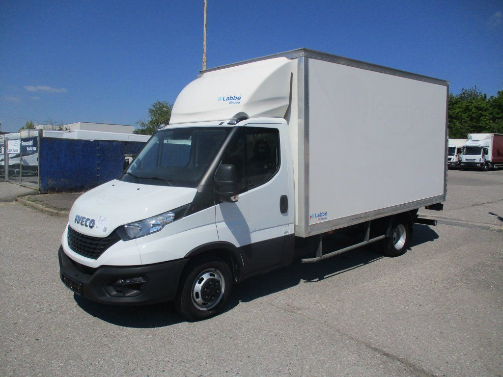 Iveco Daily 35C16 3.0 - Van box: gambar 1 Iveco Daily 35C16 3.0 - Van box: gambar 1