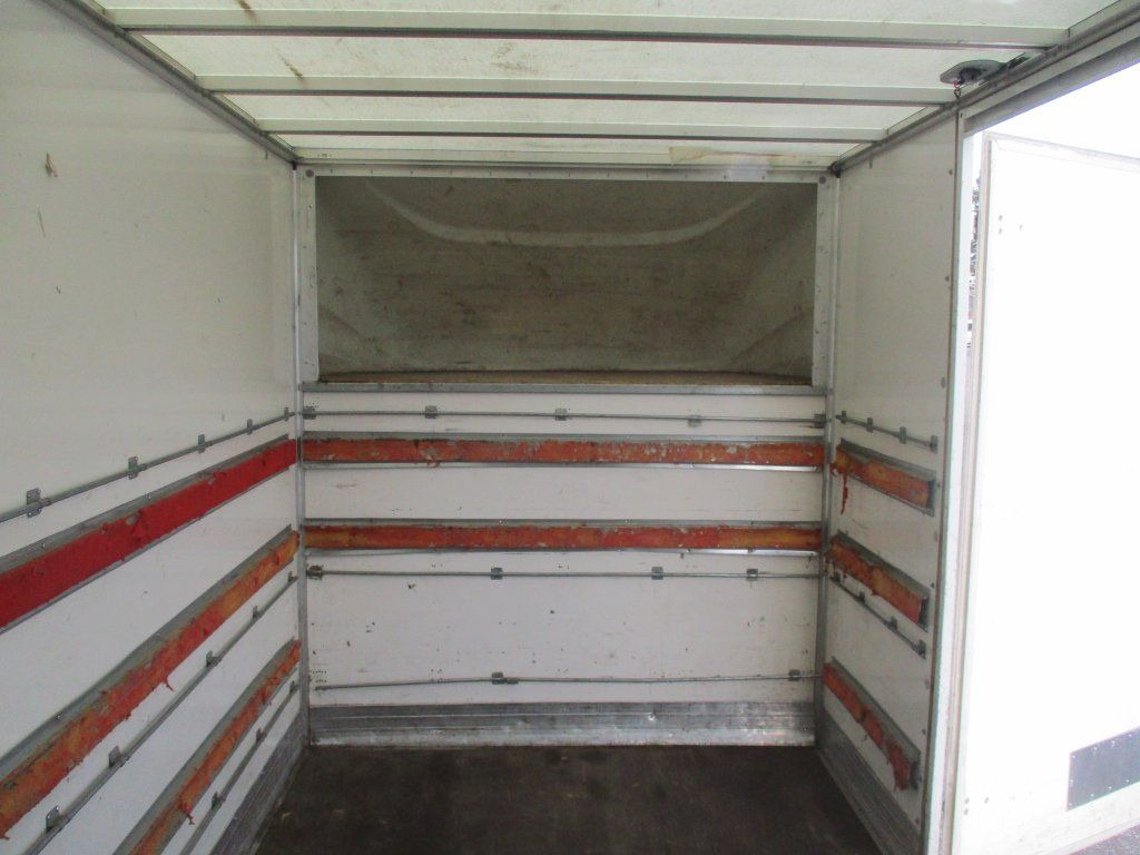 Van box Iveco Daily 35C16 , Höhe 2,3m: gambar 7 Van box Iveco Daily 35C16 , Höhe 2,3m: gambar 7