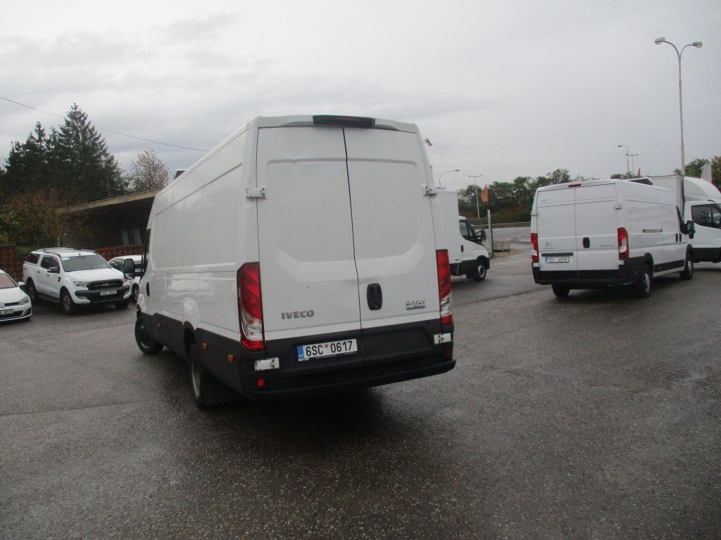 Iveco Daily 35C16 - Van berpendingin: gambar 3 Iveco Daily 35C16 - Van berpendingin: gambar 3