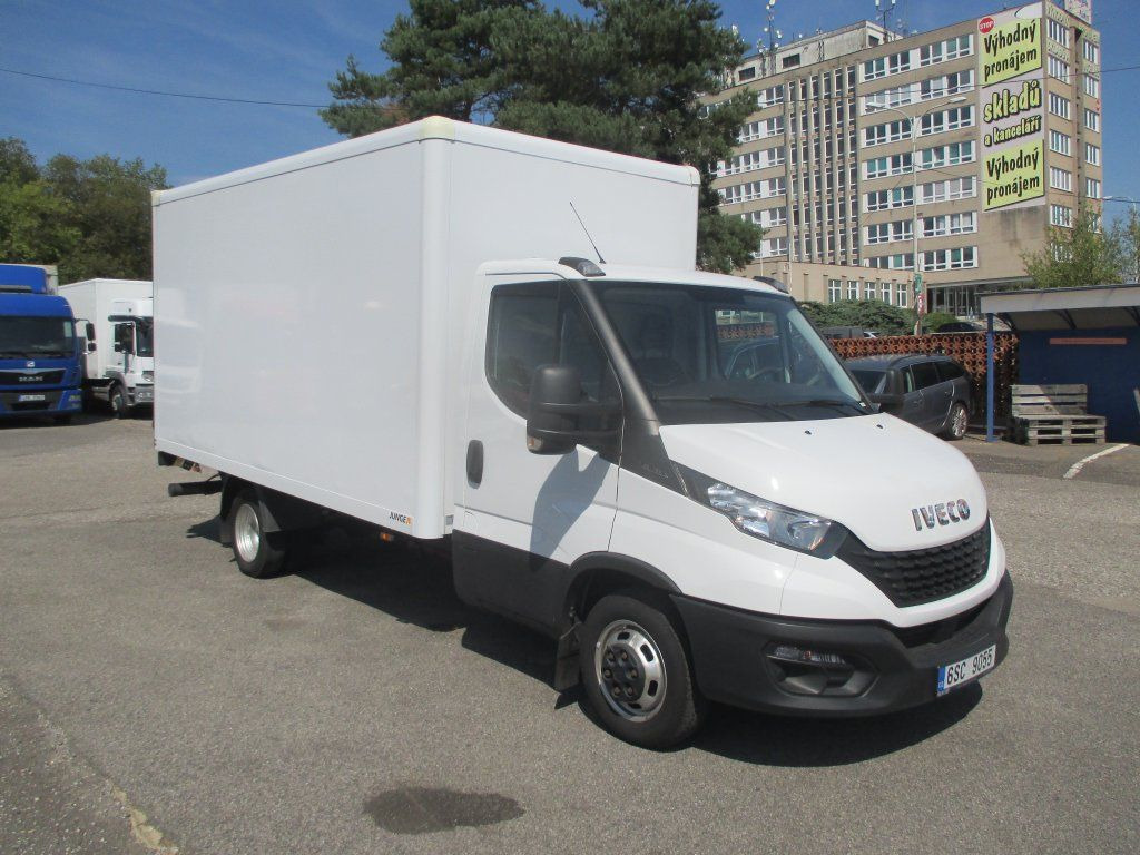 Iveco Daily 35C16 - Van box: gambar 3 Iveco Daily 35C16 - Van box: gambar 3
