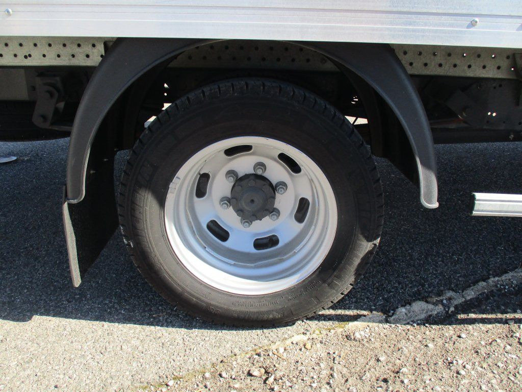Van berpendingin baru Iveco Daily 35C16: gambar 18