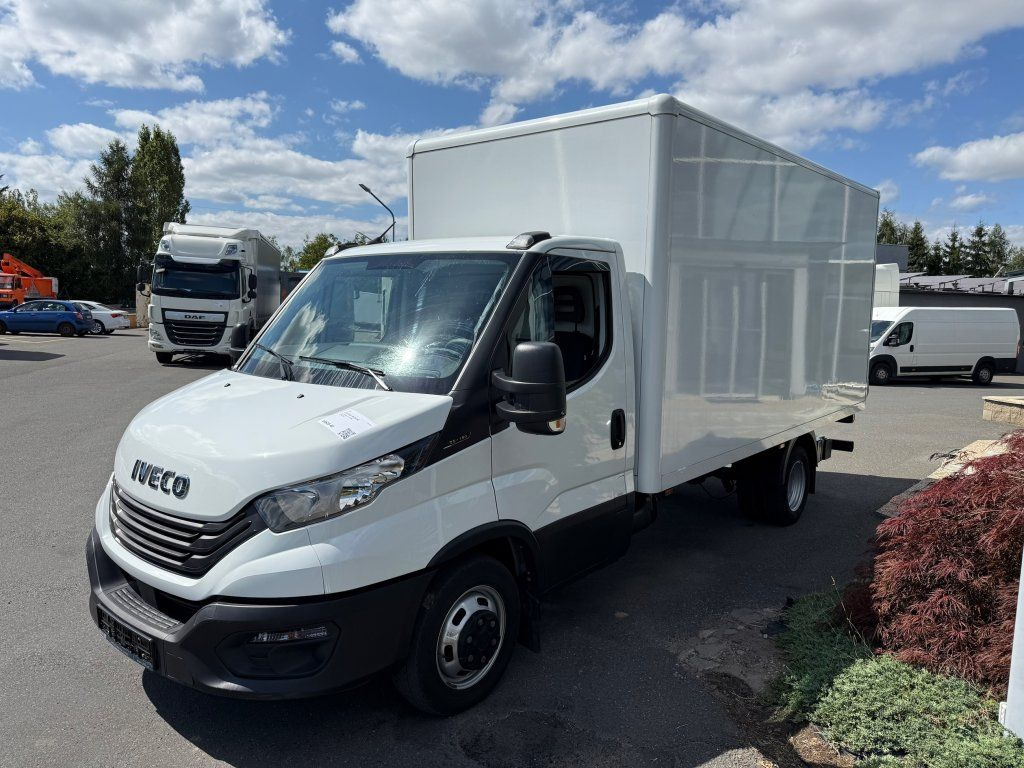 Iveco Daily 35C16 - Van box: gambar 5 Iveco Daily 35C16 - Van box: gambar 5